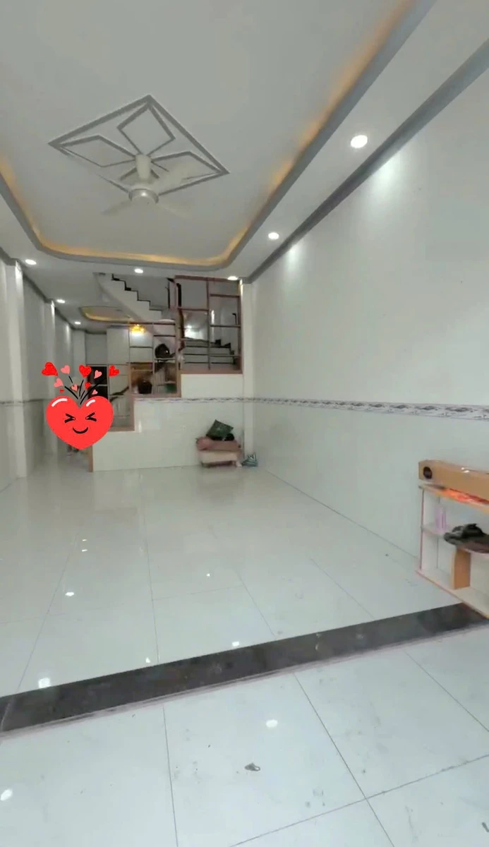 Bán nhà 1 trệt 1 lầu 60m2 gần chợ Phú Phong, Thuận An 3.4 tỷ - Ảnh 1