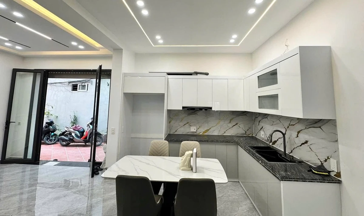 Bán nhà 4 tầng 41m² mặt tiền 6,8m Đà Nẵng 3,55 tỷ - Ảnh thu nhỏ 2