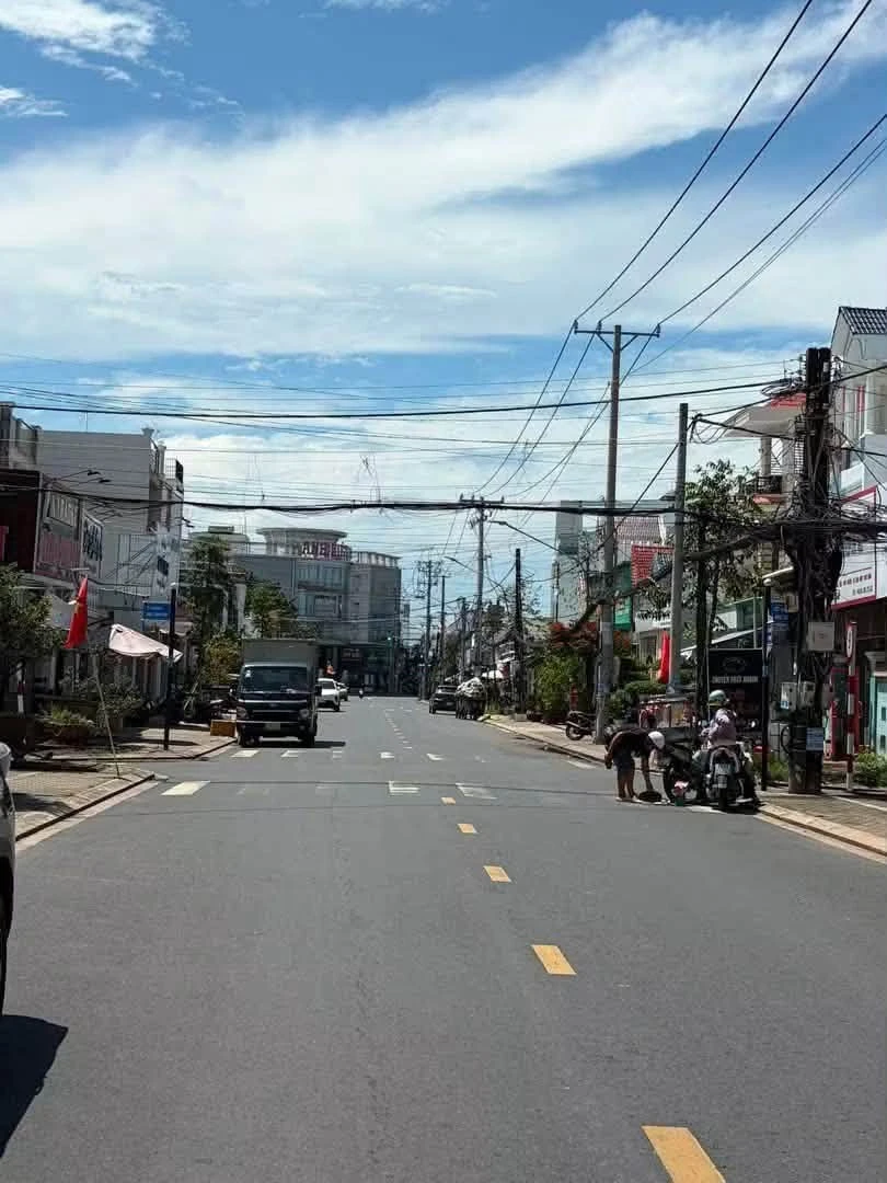 Bán nhà 1 trệt 1 lầu 88.4m² đường 3/2, gần Trần Hưng Đạo, 3.2 tỷ - Ảnh 1