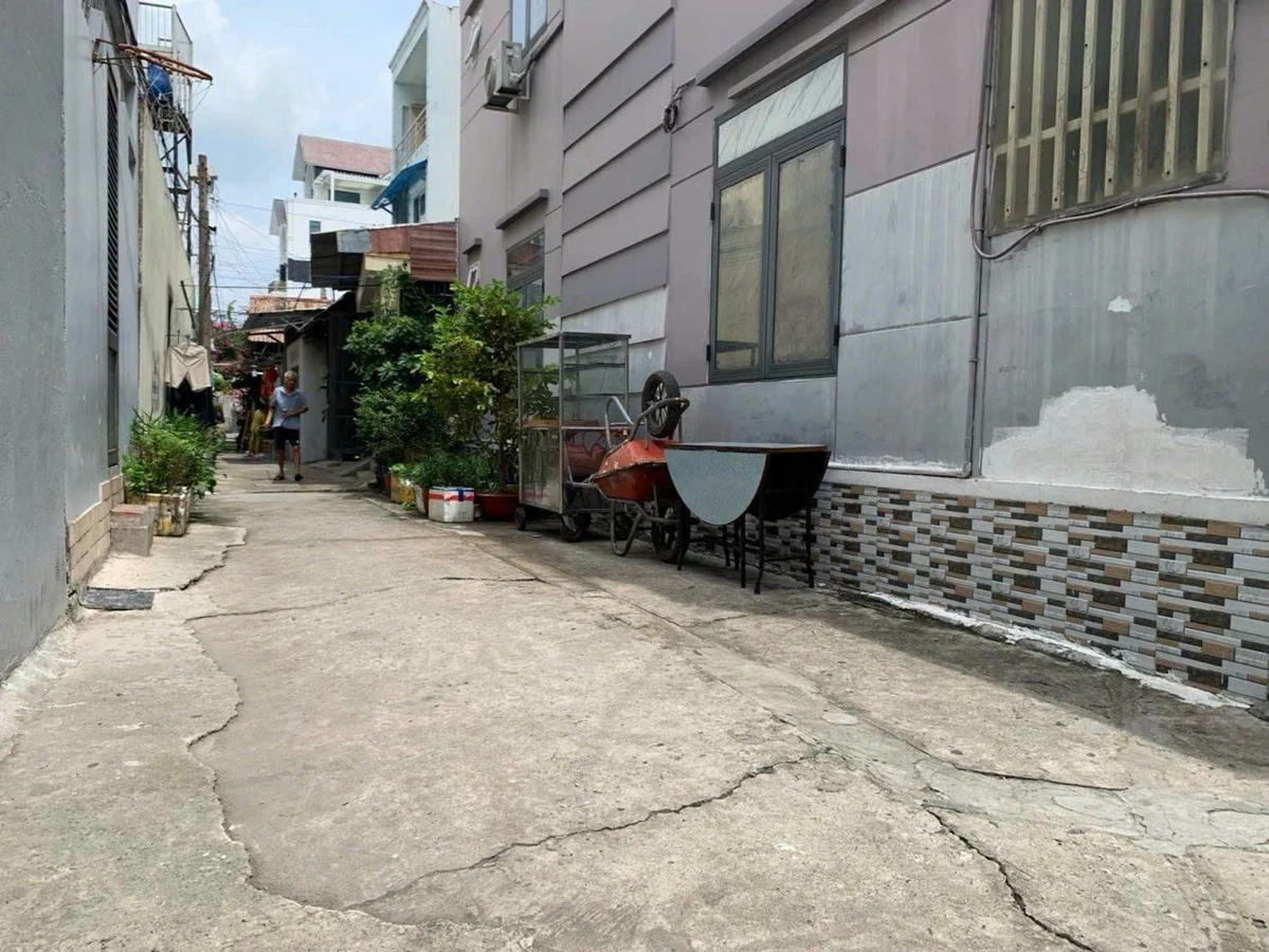Bán nhà góc Thạnh Lộc 51m2, 3PN, 3WC, 3,85 tỷ - Ảnh thu nhỏ 2