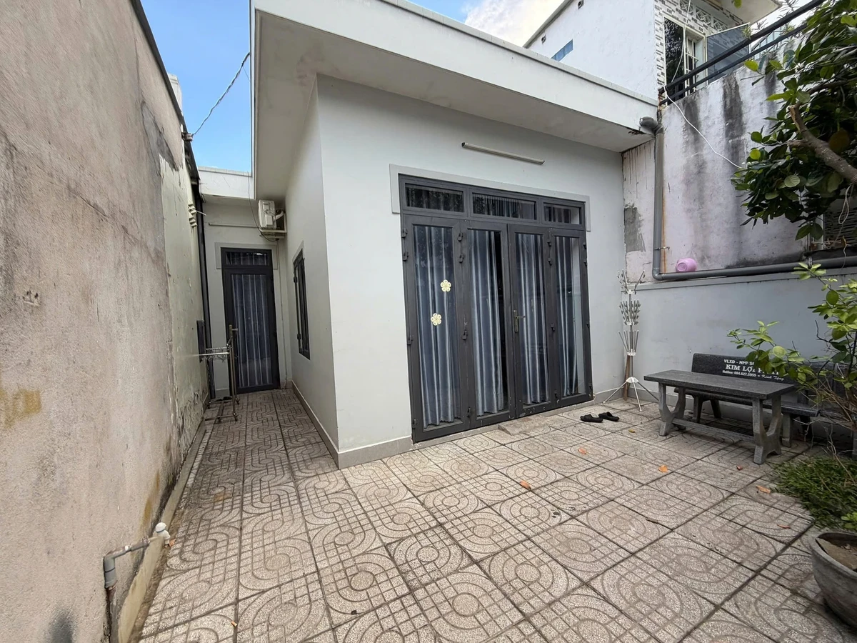 Bán nhà hẻm Lê Duẩn, Bà Rịa 2 PN 99m², 2.2 tỷ - Ảnh thu nhỏ 2