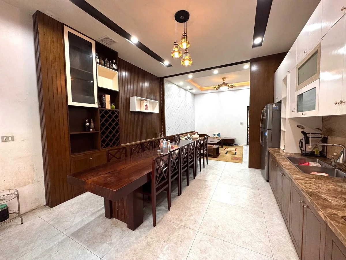 Bán nhà 3 tầng 122m2 Lý Công Uẩn Quận 7 - Ảnh thu nhỏ 3