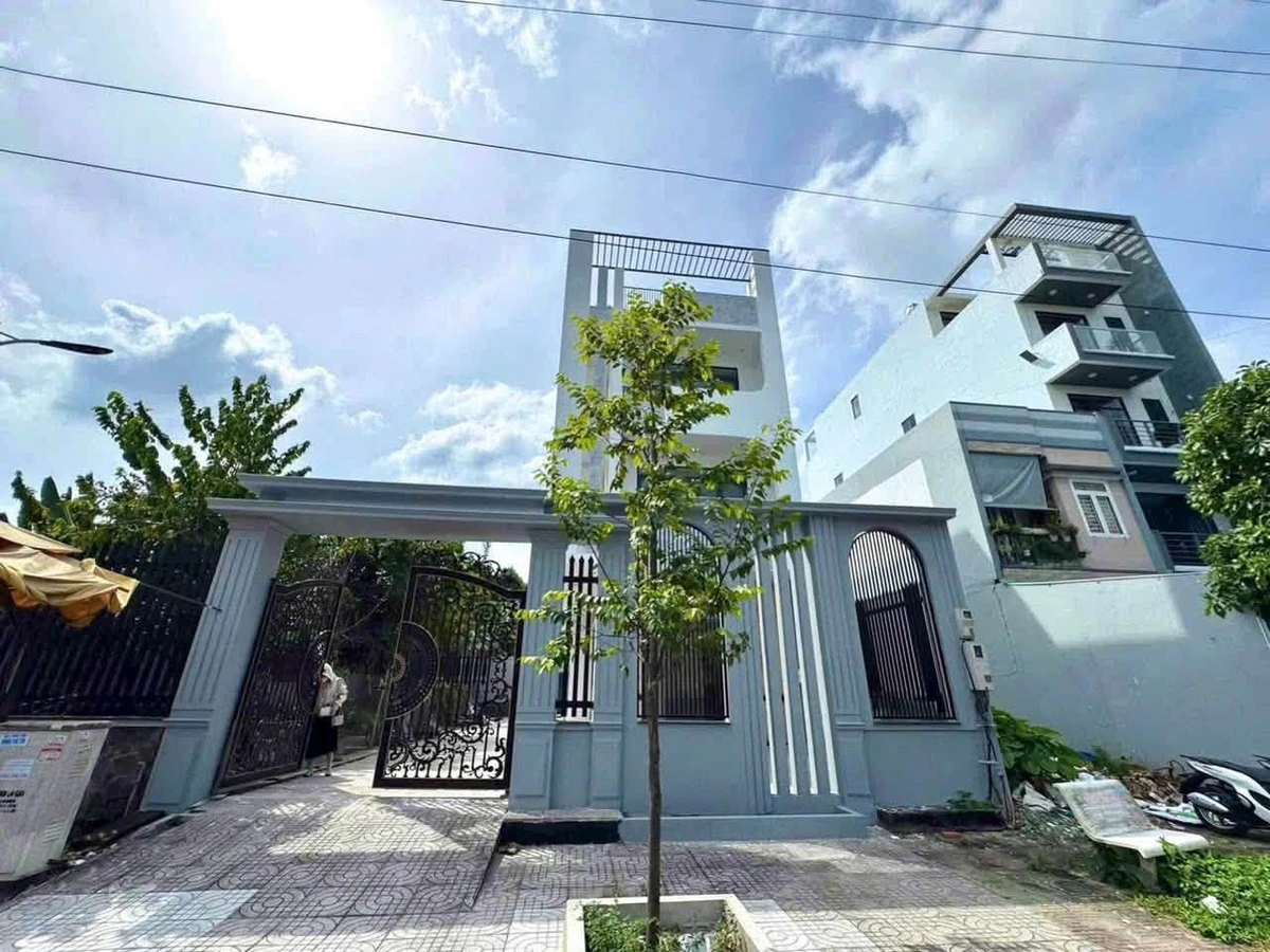 Bán biệt thự Nguyễn Văn Lưu, Cần Thơ, 360m², 4PN, 20.9 tỷ - Ảnh thu nhỏ 2