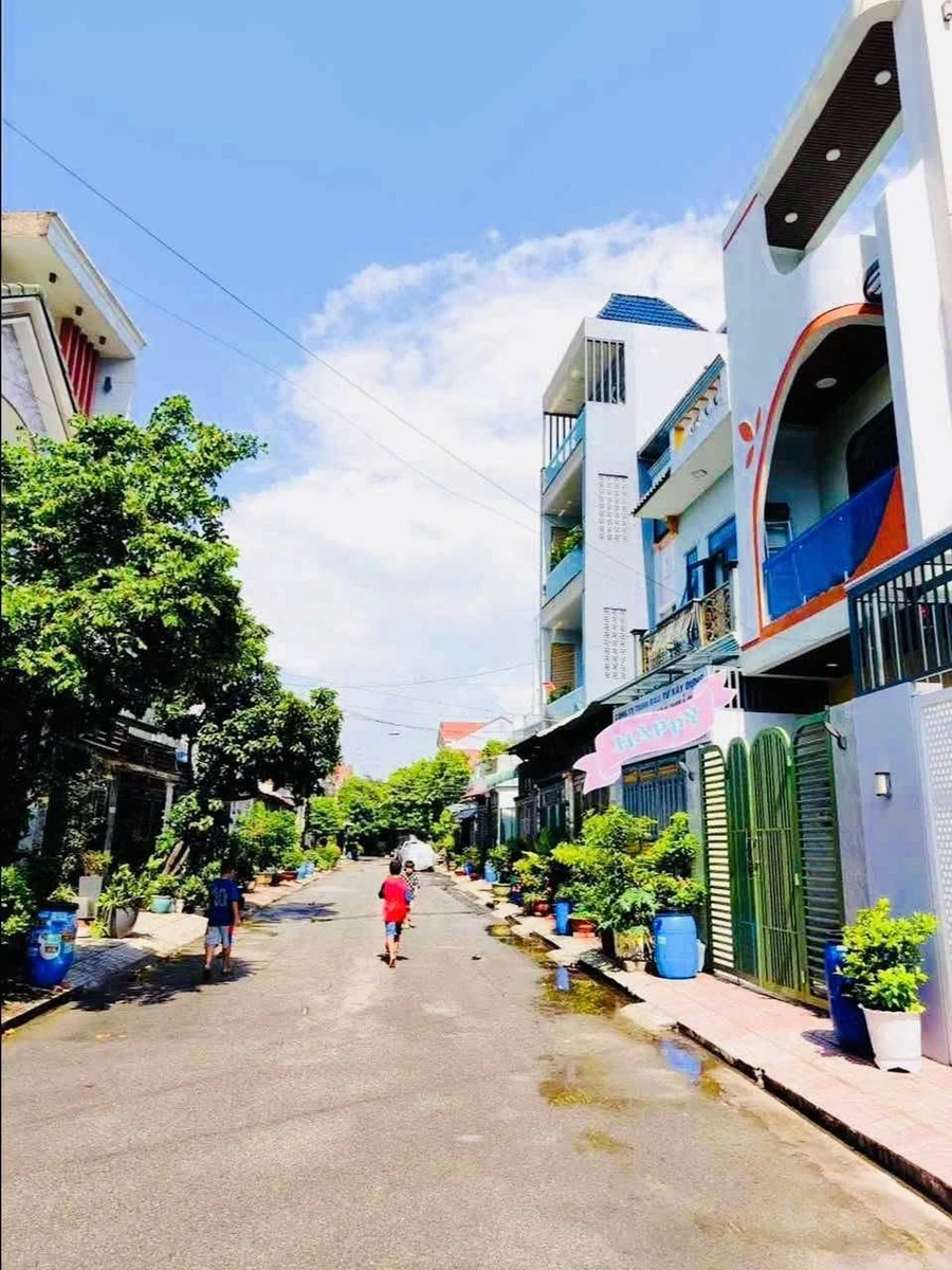 Bán nhà 2 tầng ngang 10m, 82m², gần ngã tư Chiêu Liêu, Dĩ An, giá 4,97 tỷ - Ảnh thu nhỏ 5