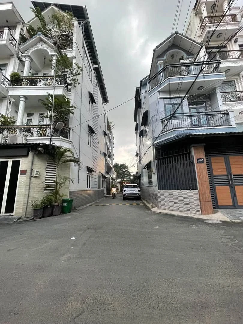 Bán nhà phố 68m2 đường Quang Trung 5 tỷ - Ảnh 1