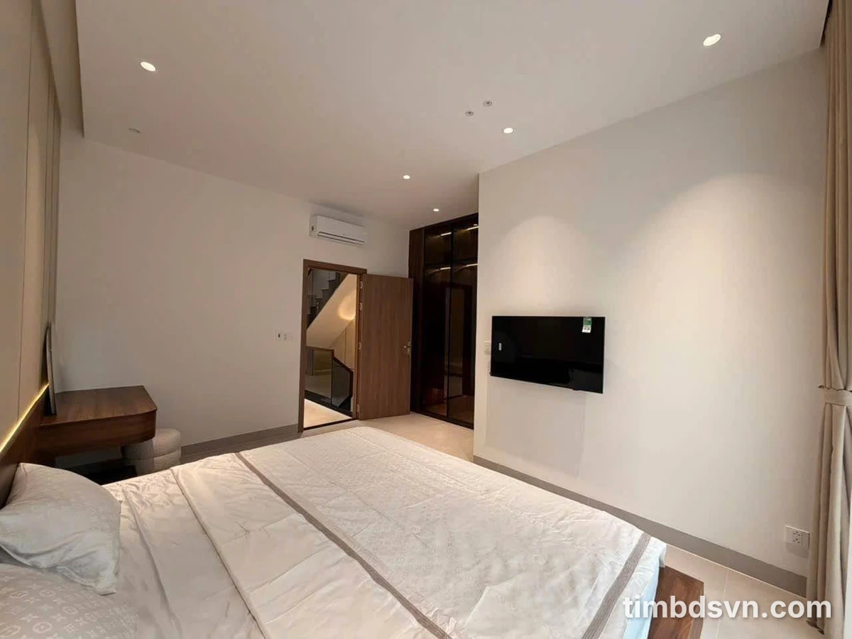 Bán nhà 3 tầng Hóc Môn, 247.5m², 4 phòng ngủ, 8.9 tỷ - Ảnh thu nhỏ 2