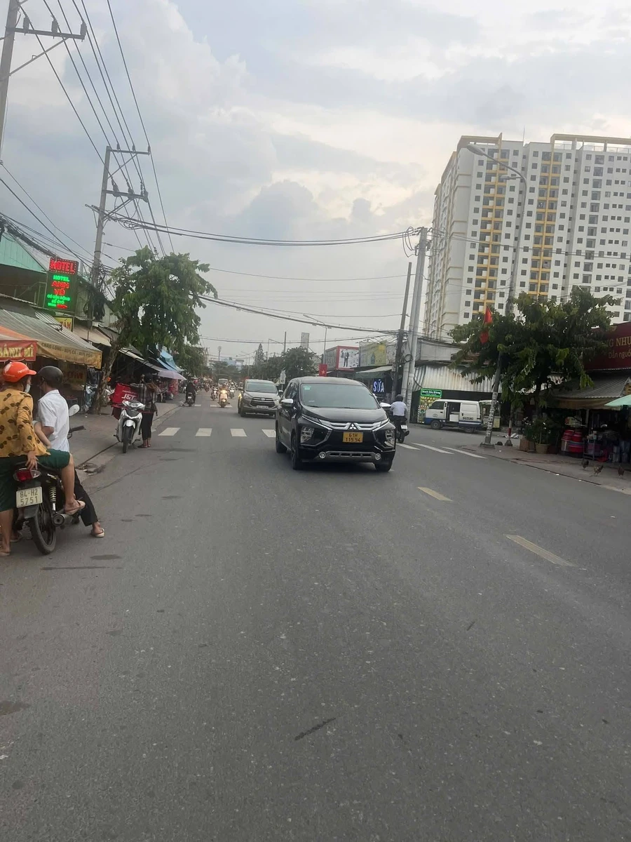 Bán khu nhà trọ 60 phòng mặt tiền Lê Thị Trung, phường An Phú, 921,5m2, giá 30 triệu/m2 - Ảnh thu nhỏ 2