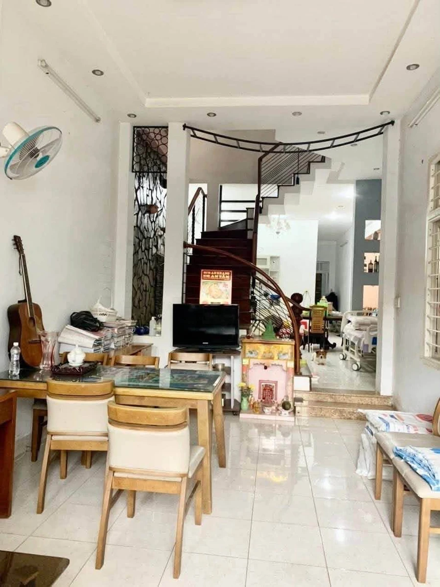 Bán nhà mặt tiền kinh doanh Y Moan 115m² 10 tỷ 700 triệu - Ảnh thu nhỏ 3
