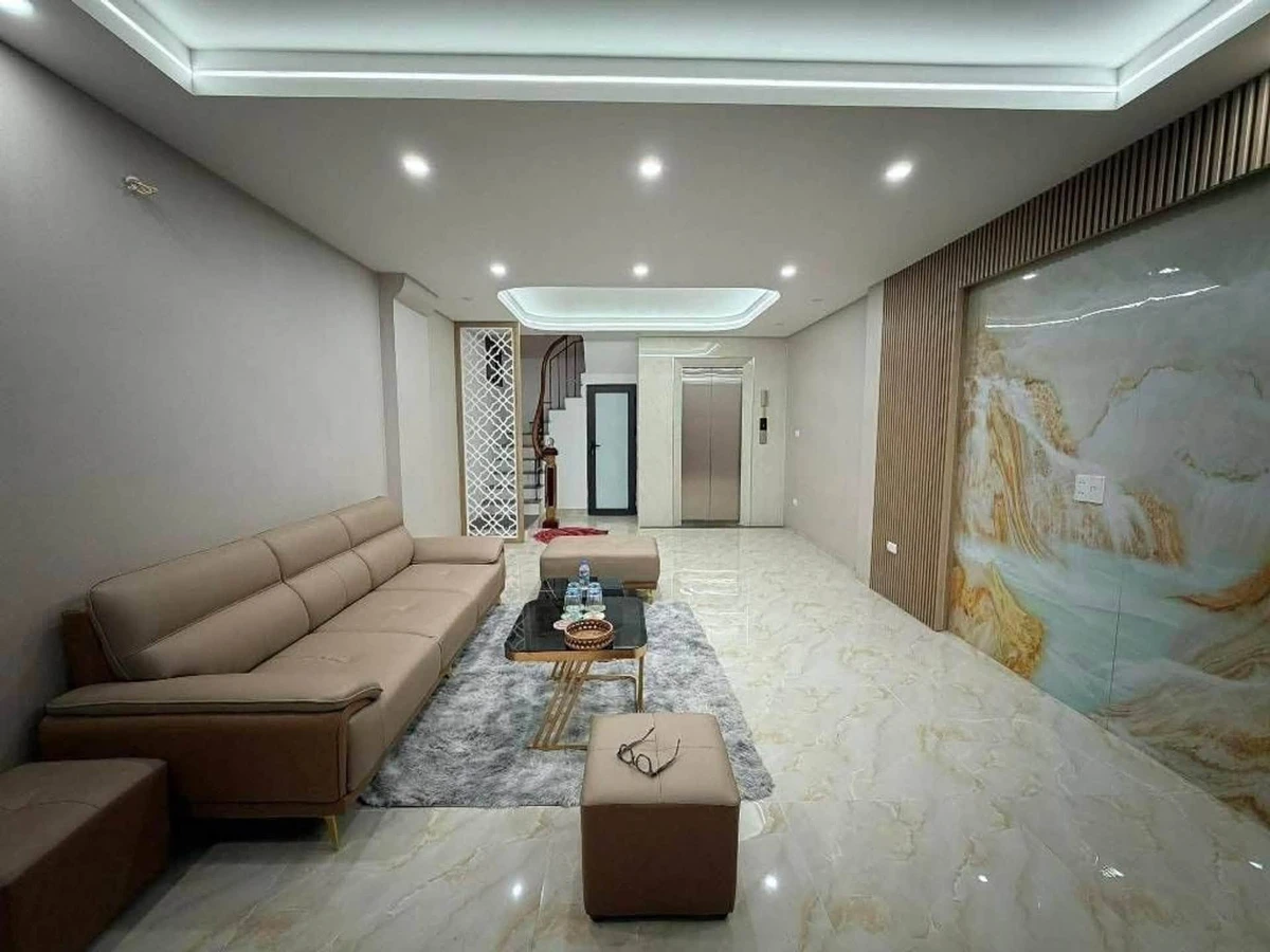Bán nhà 5 tầng 50m2 oto đỗ cửa Hàng Xóm Time 9.5 tỷ - Ảnh 1