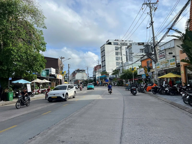 Bán lô đất Trần Hưng Đạo Dương Đông 300m2 giá 6,5 tỷ