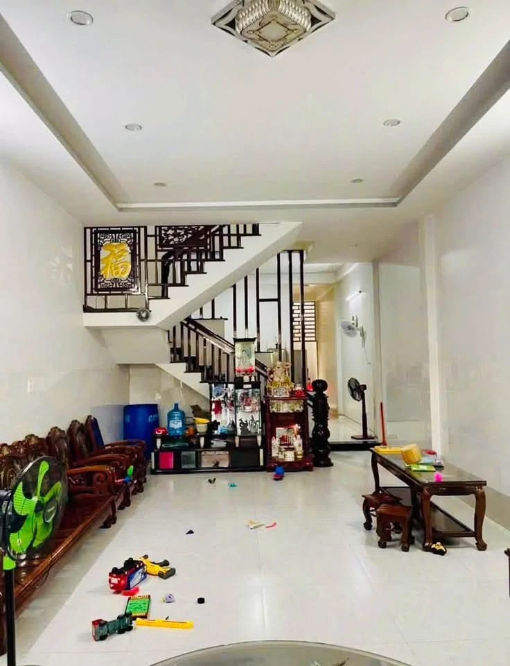 Bán nhà 2 mê 125m² mặt tiền Nguyễn Trãi, Quận 5 - Ảnh thu nhỏ 2