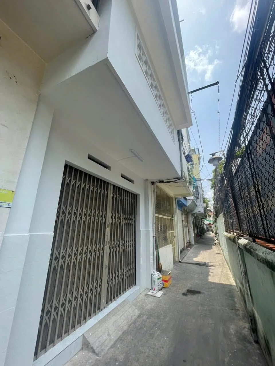 Bán nhà 3 tầng Lạc Long Quân Q.11, 30m² chỉ 4 tỷ - Ảnh 1