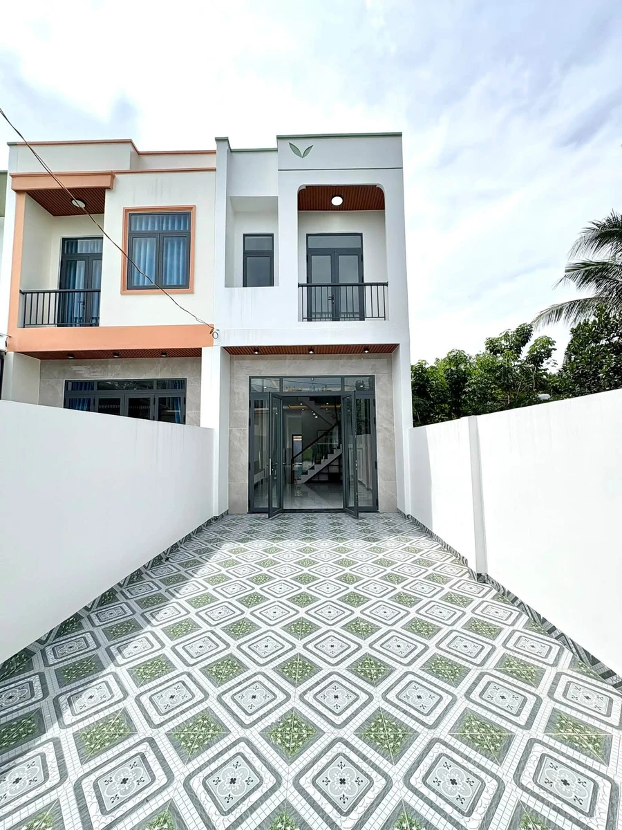 Bán nhà lầu hơn 112m2, 3 phòng ngủ gần chợ Thạnh Phú, Tân Triều, Đồng Nai - Ảnh thu nhỏ 2