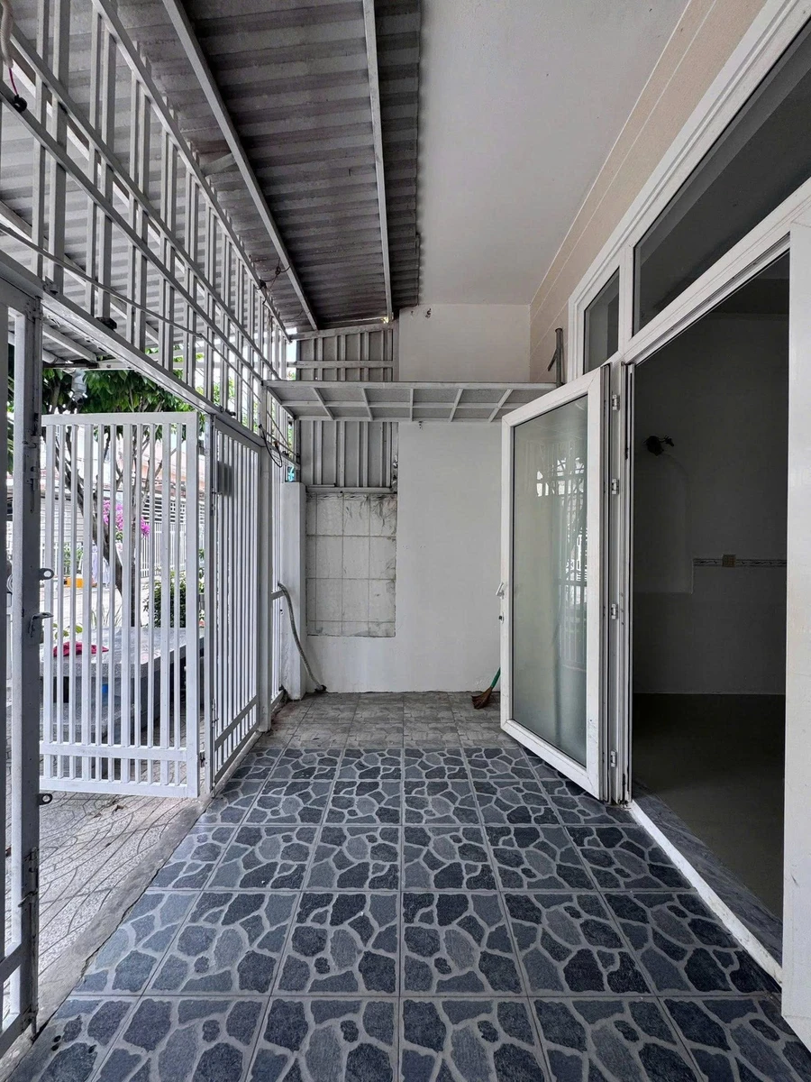 Nhà Tân Thông Hội, Củ Chi 100m2, 2PN bán 800 triệu - Ảnh thu nhỏ 2