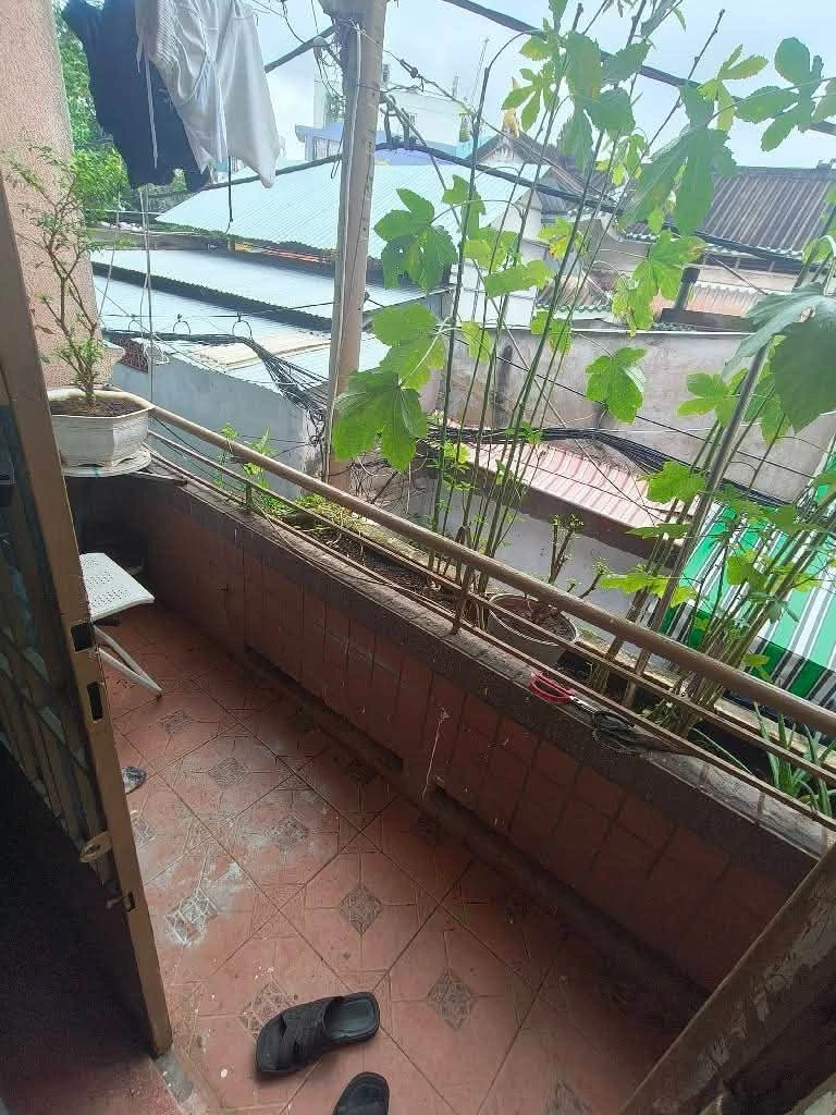 Bán nhà 3 lầu 3PN 40m2 sát chợ Trần Hữu Trang - Ảnh thu nhỏ 4