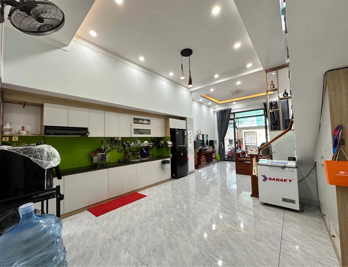 Bán nhà 2 tầng 100m² gần CoopMart Buôn Ma Thuột, giá 3,2 tỷ - Ảnh thu nhỏ 4