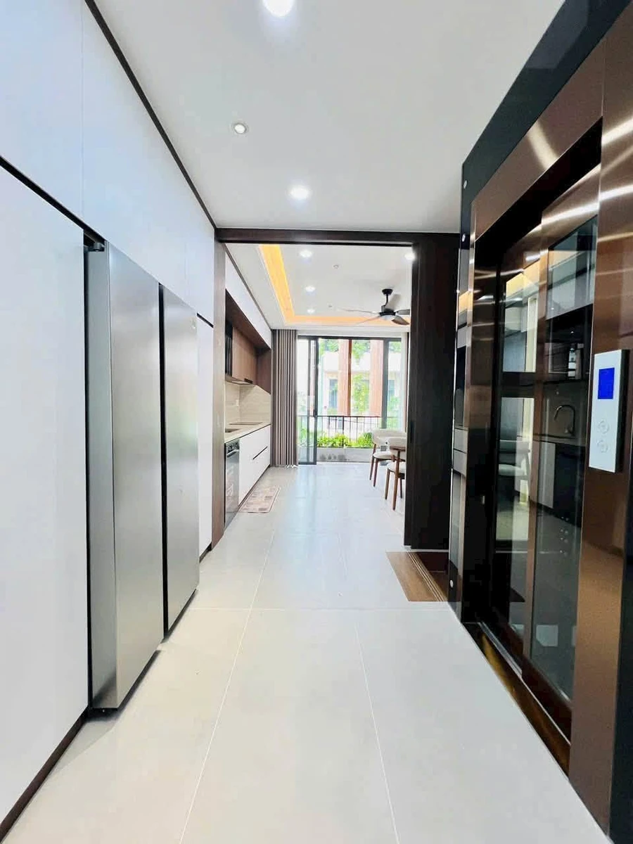 Bán nhà 4 phòng ngủ 56m² Quận 12 giá 7,9 tỷ - Ảnh thu nhỏ 2