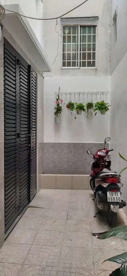 Bán nhà 3 lầu 27m² Nguyễn Bỉnh Khiêm Quận 1 - Ảnh thu nhỏ 3