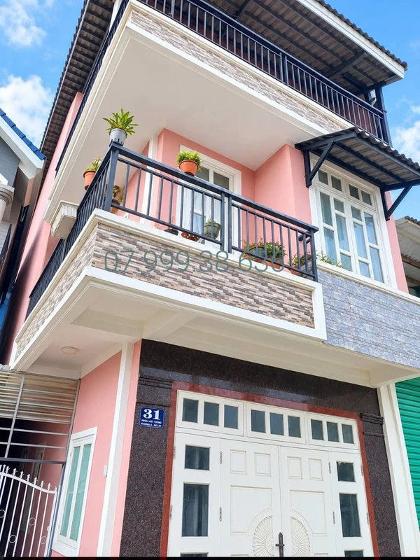 Bán nhà 3 tầng 54m² hẻm ô tô Triệu Việt Vương, Đà Lạt 5,6 tỷ