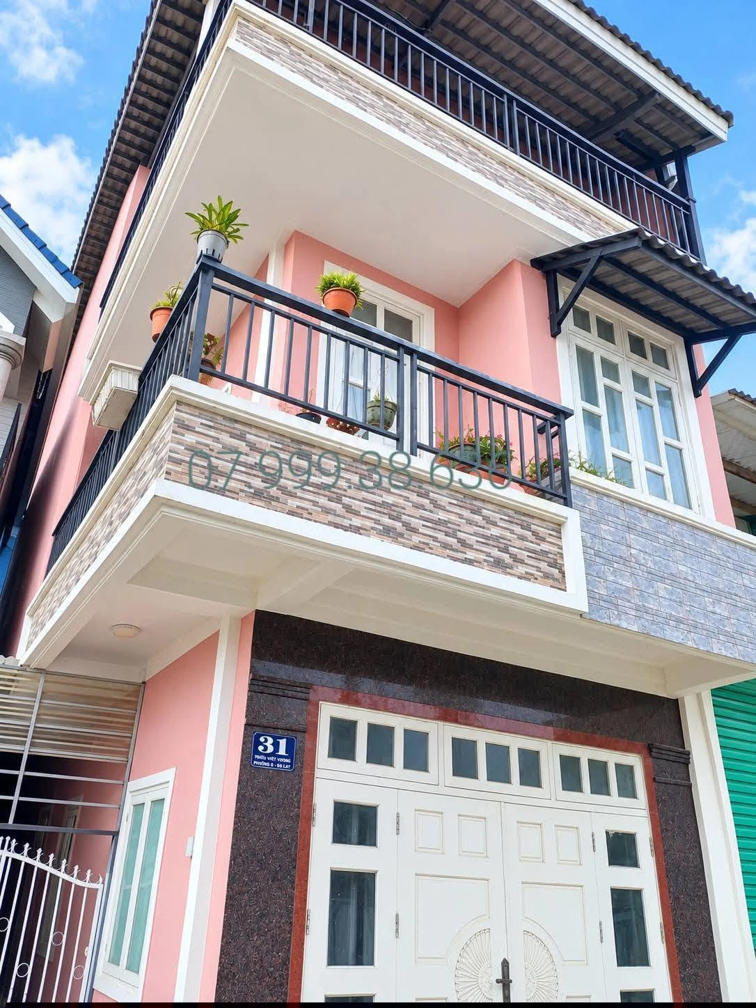 Bán nhà 3 tầng 54m² hẻm ô tô Triệu Việt Vương, Đà Lạt 5,6 tỷ - Ảnh 1