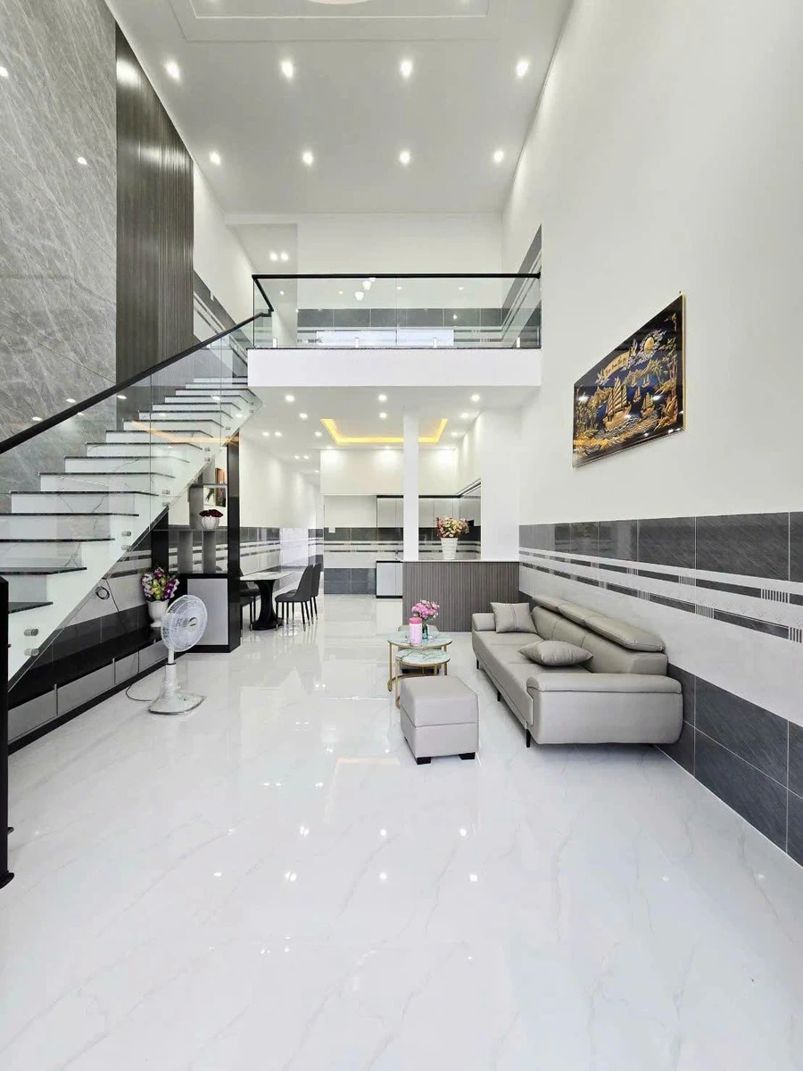 Bán nhà mặt tiền Nguyễn Văn Linh 80m² giá 2 tỷ 390 triệu - Ảnh thu nhỏ 3