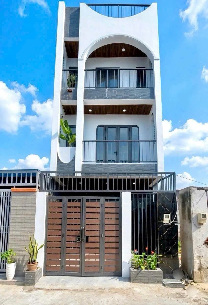 Bán nhà 1 trệt 2 lầu 3PN 50m2 Nguyễn Duy Trinh Q9 - Ảnh 1
