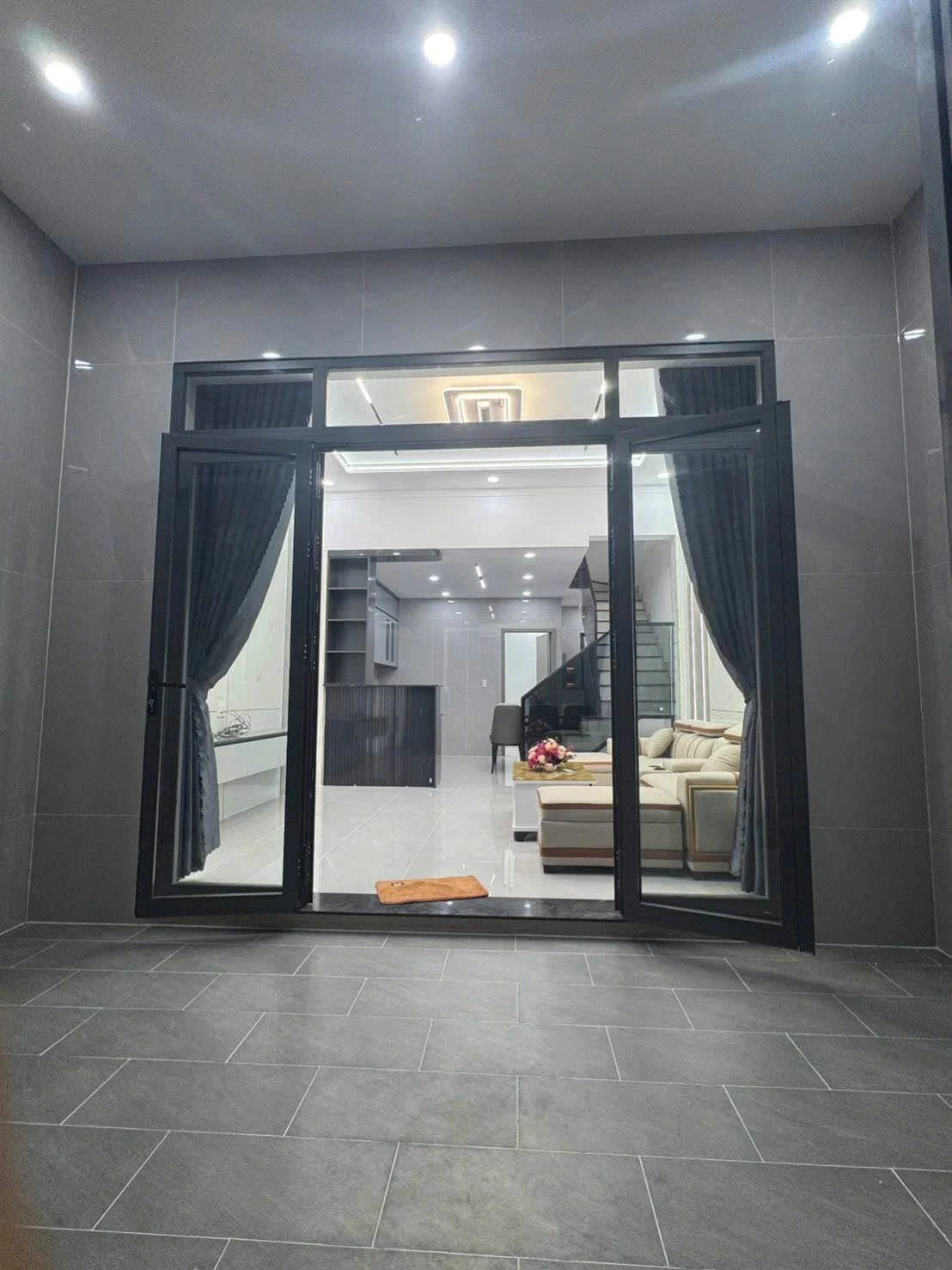 Bán nhà 1 trệt 1 lầu 122m2 Biên Hòa 3 tỷ 550 triệu - Ảnh 1