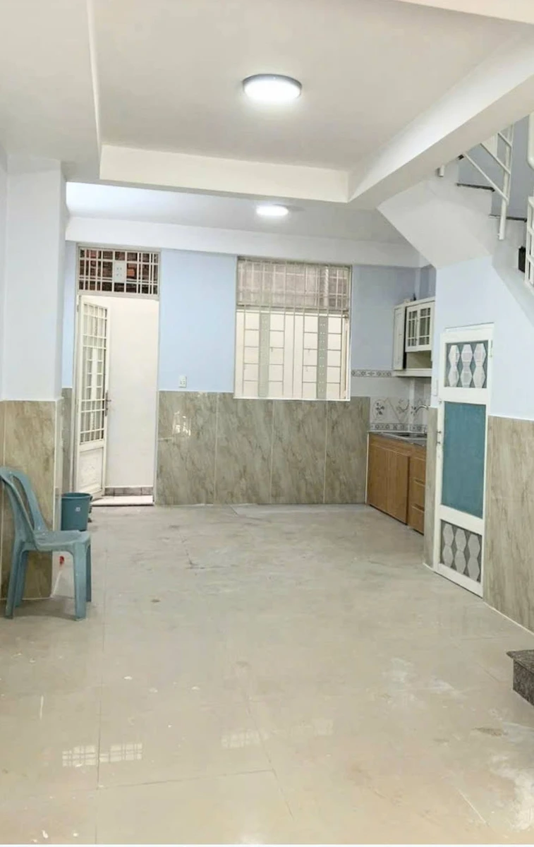 Bán nhà 3 tầng 48m2 đường 7m gần Trường THPT Trần Hưng Đạo, Gò Vấp - 7,3 tỷ - Ảnh thu nhỏ 2