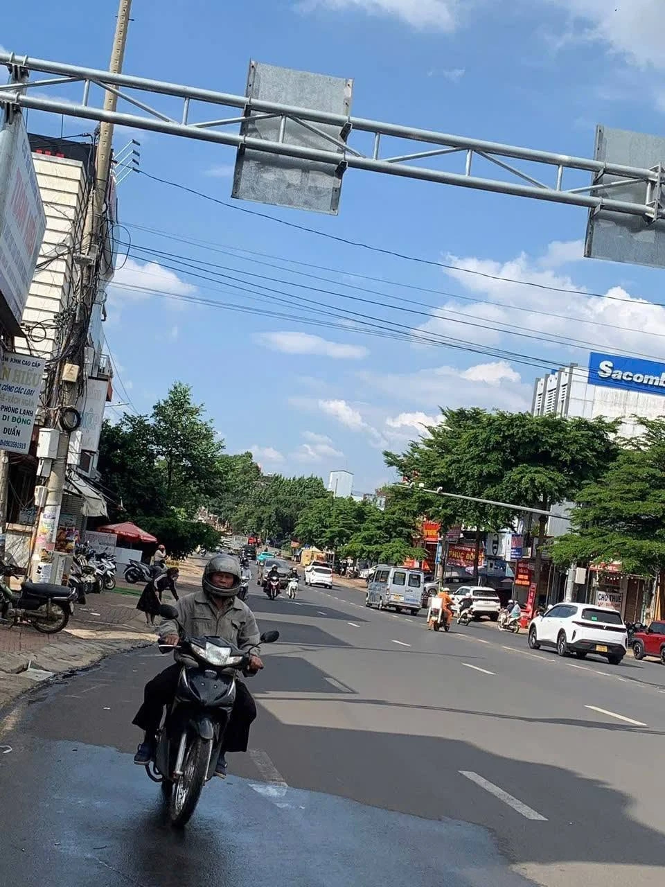 Bán nhà 91m2 mặt tiền Lê Duẩn, Buôn Ma Thuột, 5 tỷ 290 triệu - Ảnh 1