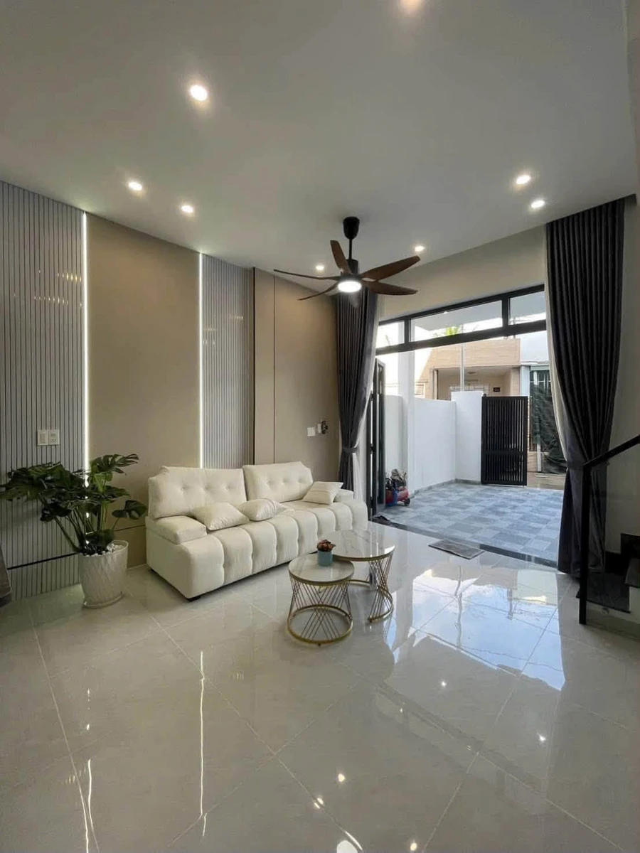 Bán nhà 1 trệt 1 lầu 3PN gần chợ Phú Mỹ, giá 3,4 tỷ - Ảnh thu nhỏ 4