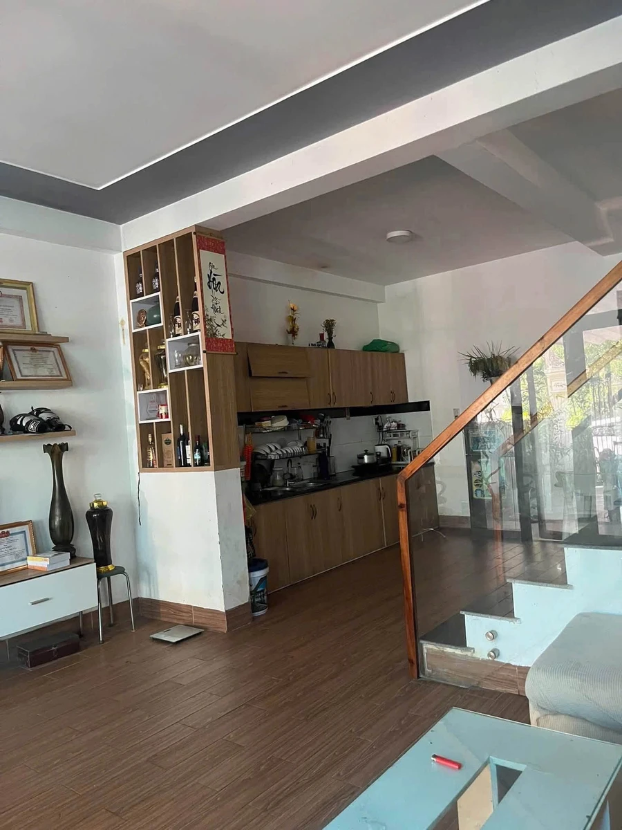 Bán nhà 2 tầng 100m² Thủy Xuân Cao Ráo Quận 1 - Ảnh thu nhỏ 2