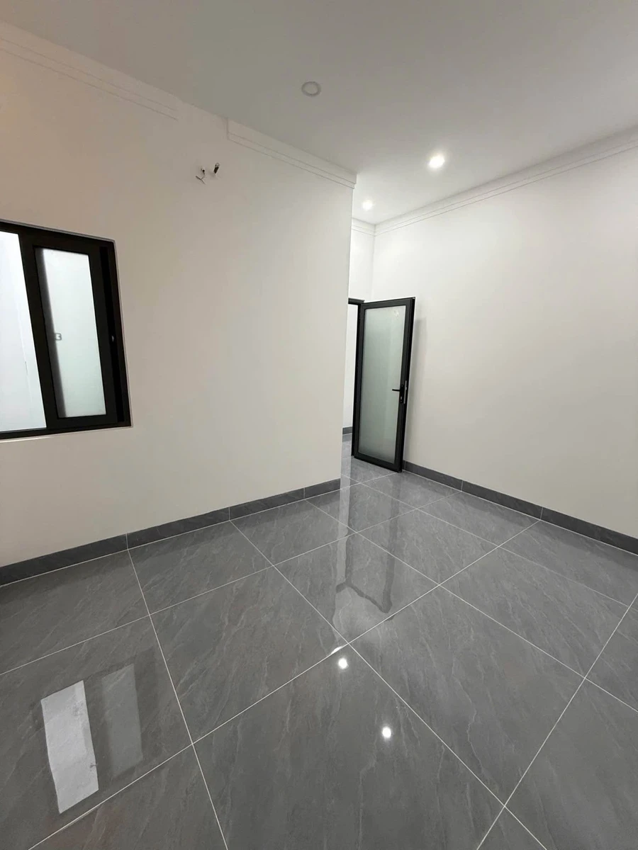 Bán nhà mới 5x22m, 2 phòng ngủ, giá 1 tỷ 350 triệu gần Buôn Ma Thuột - Ảnh thu nhỏ 4