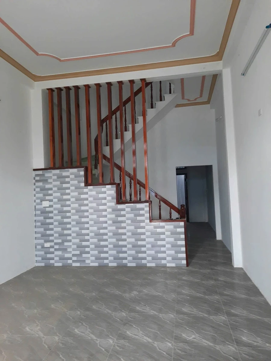 Bán nhà 81m2 trệt 2 lầu Mộ Đức, Quảng Ngãi 4,2 tỷ - Ảnh thu nhỏ 3
