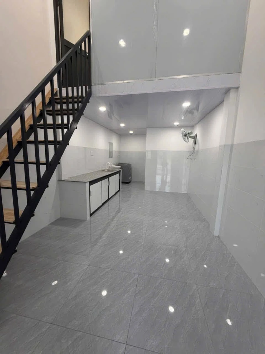 Bán 2 nhà riêng 50m² mỗi căn, Phú Tân 900 triệu - Ảnh thu nhỏ 4