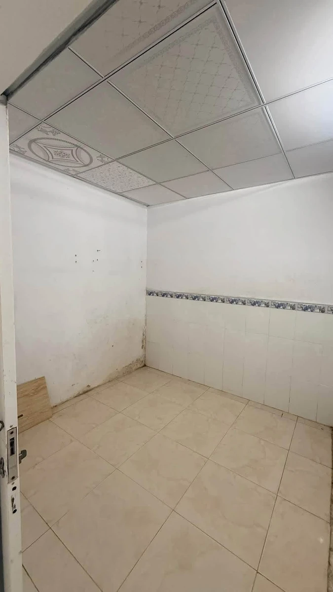 Bán nhà hẻm Đặng Trần Côn 68 m² 3 phòng ngủ Rạch Giá - Ảnh thu nhỏ 5