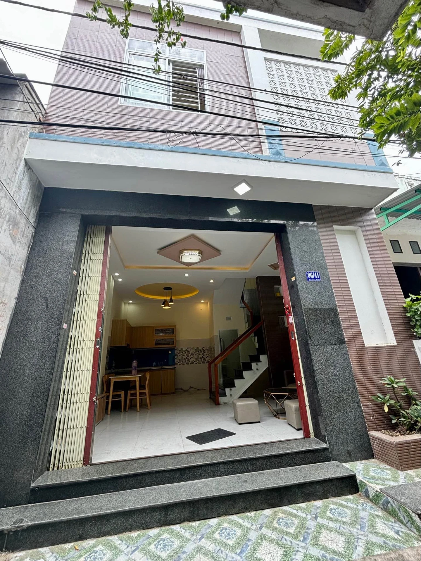 Bán nhà nằm hẻm Trần Hưng Đạo 38,2 m², 2 tầng, 2 phòng ngủ, 2 tỷ 70 - Ảnh 1