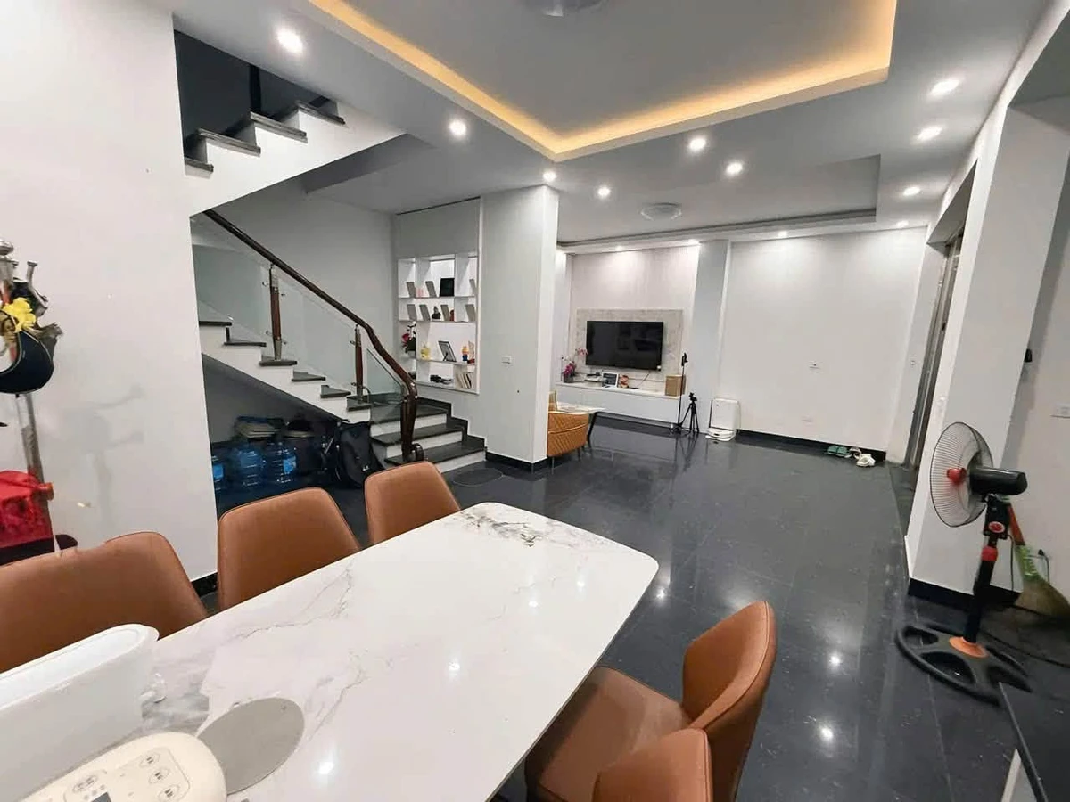 Bán nhà 5 tầng Lê Quang Đạo, 56m², 5PN, 4,2 tỷ - Ảnh thu nhỏ 2