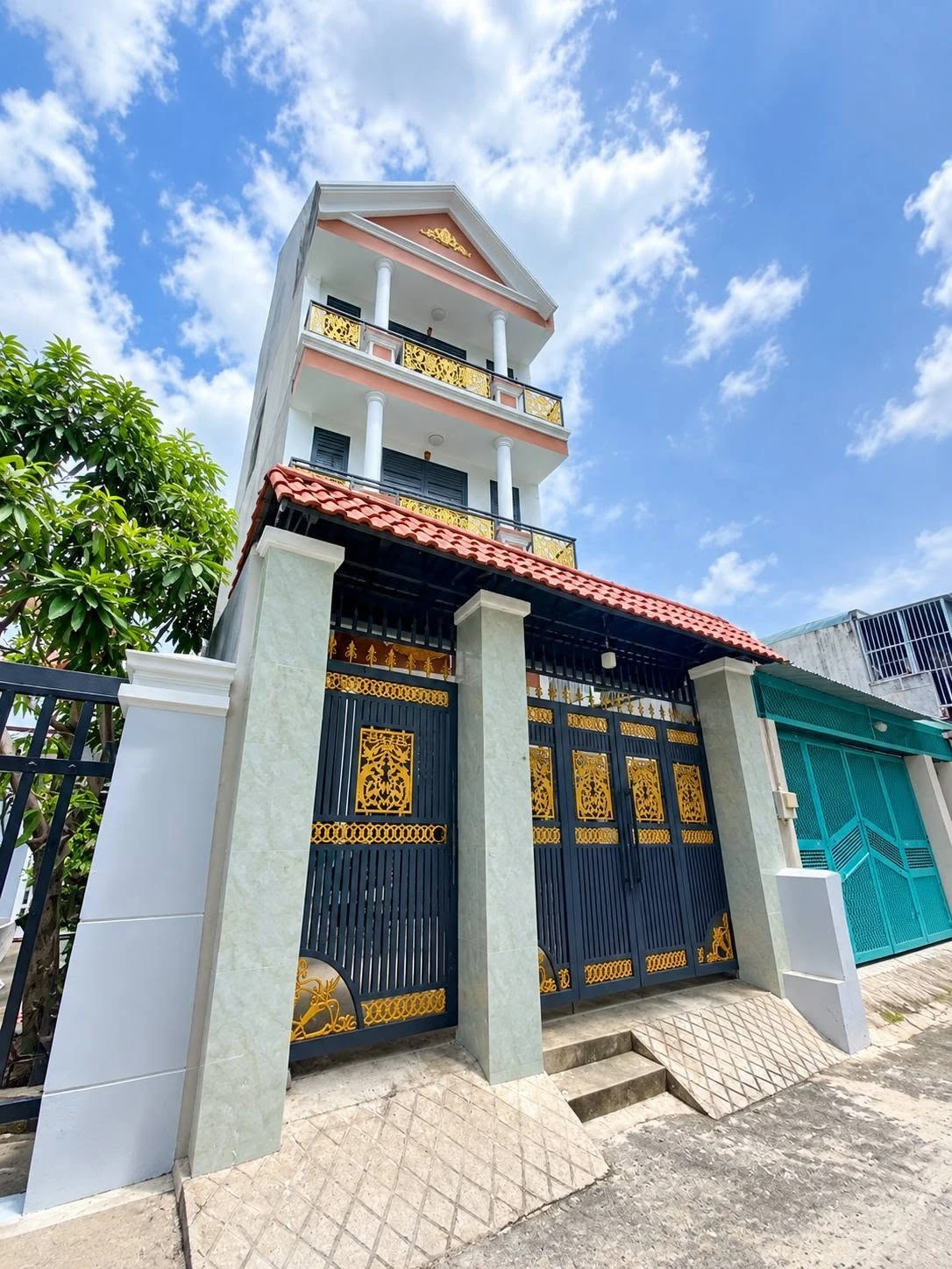 Bán nhà CHDV 3 tầng 12 phòng 144.5m2 đường Tam Bình, Thủ Đức giá 7.2 tỷ - Ảnh 1