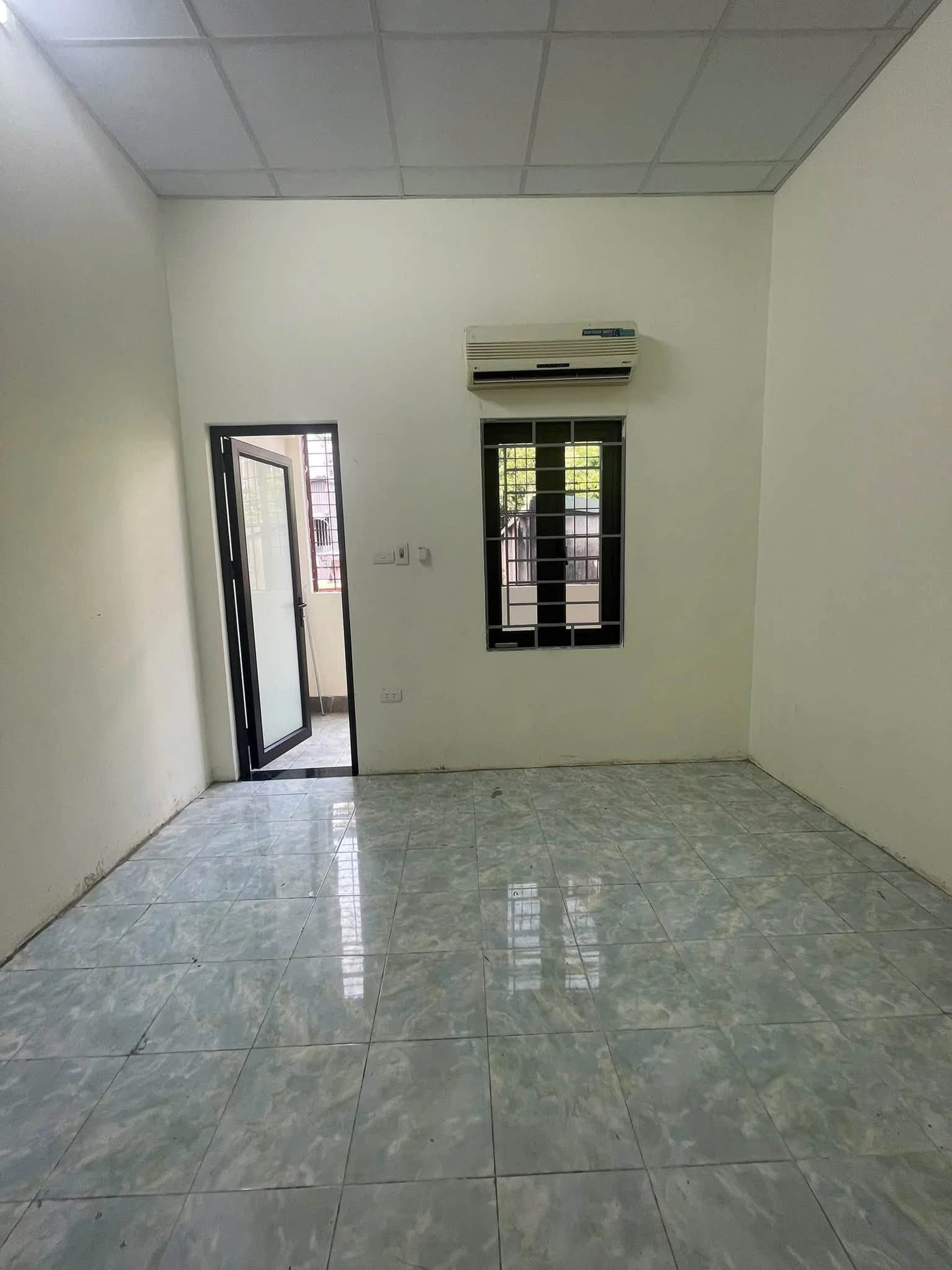 Cho thuê nhà 3 phòng ngủ 80m2 Hồ Tùng Mậu 10 triệu/tháng - Ảnh 1