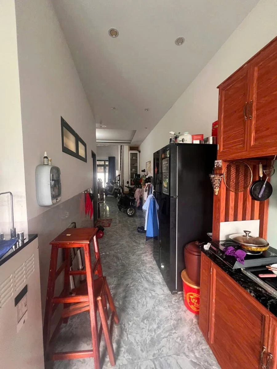 Bán nhà 1 trệt 1 lầu 79m2 Bà Rịa, 5 tỷ - Ảnh thu nhỏ 4