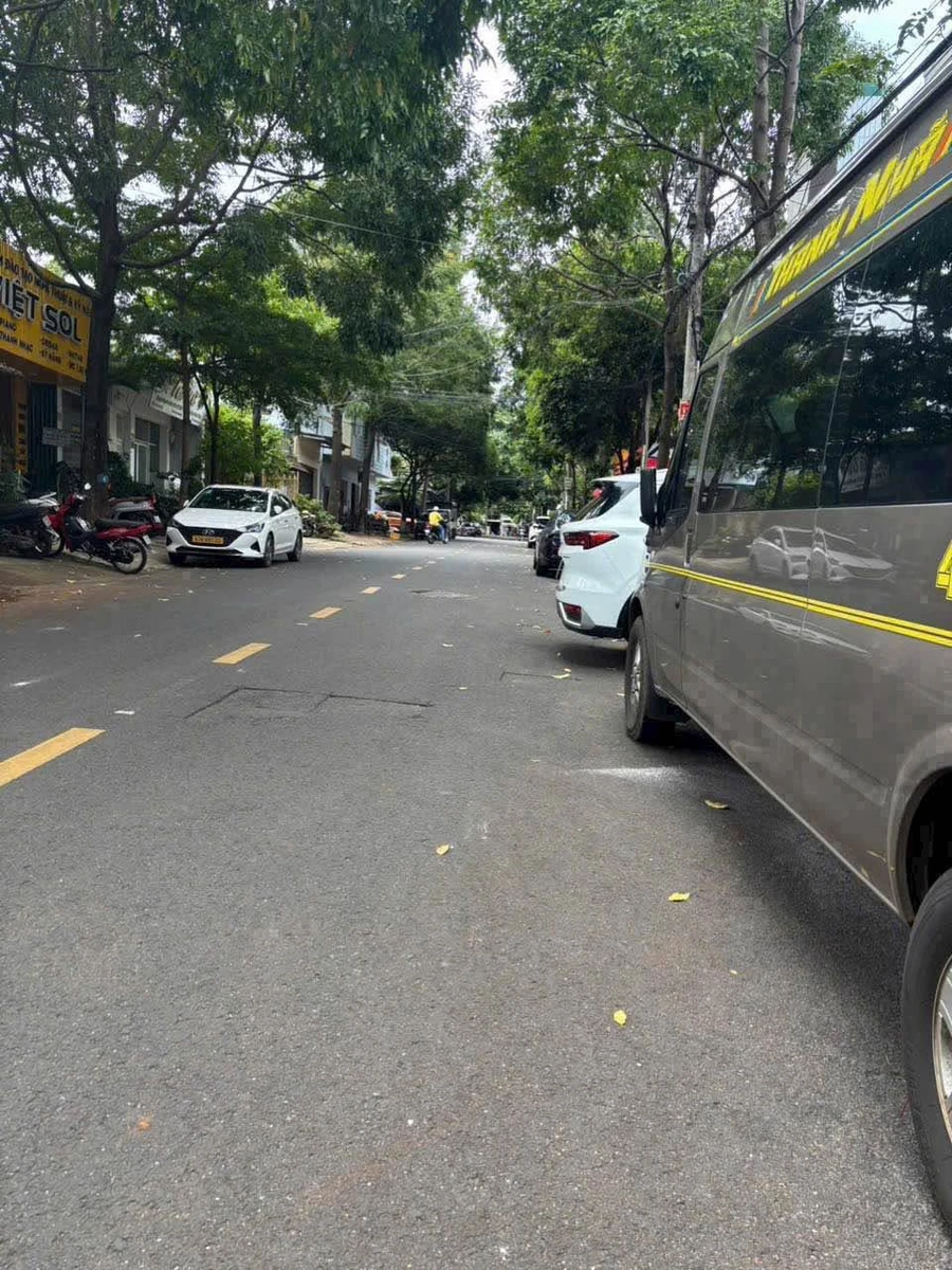 Nhà mặt tiền Nguyễn Bỉnh Khiêm, 4PN, 189m², 8,2 tỷ - Ảnh 1