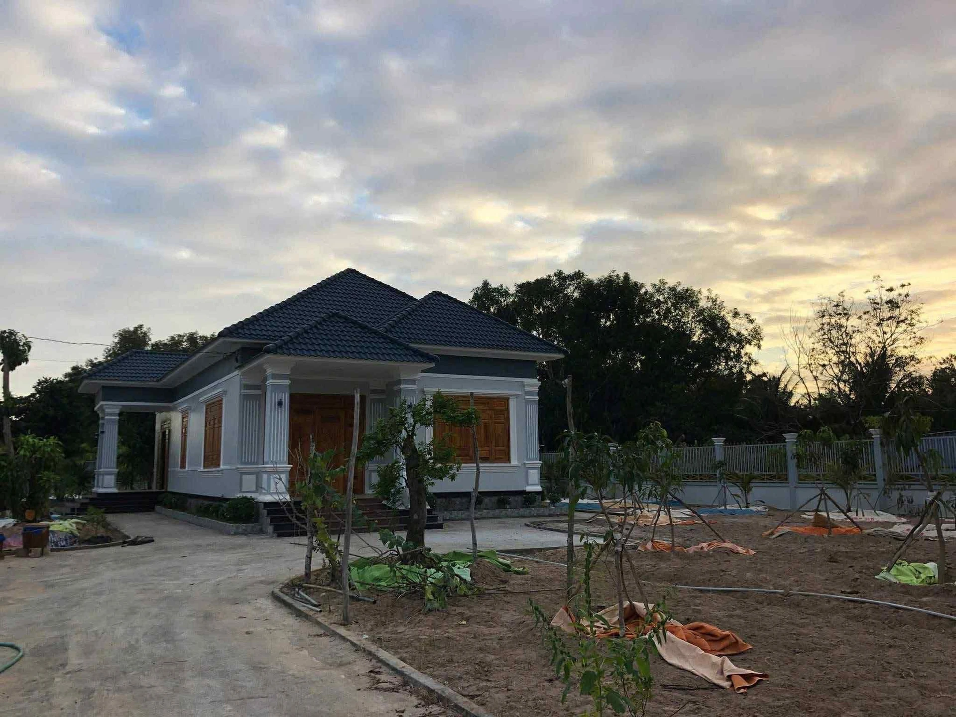 Cho thuê biệt thự 3 phòng ngủ 1.500m² gần Sonasea 25tr/tháng - Ảnh 1