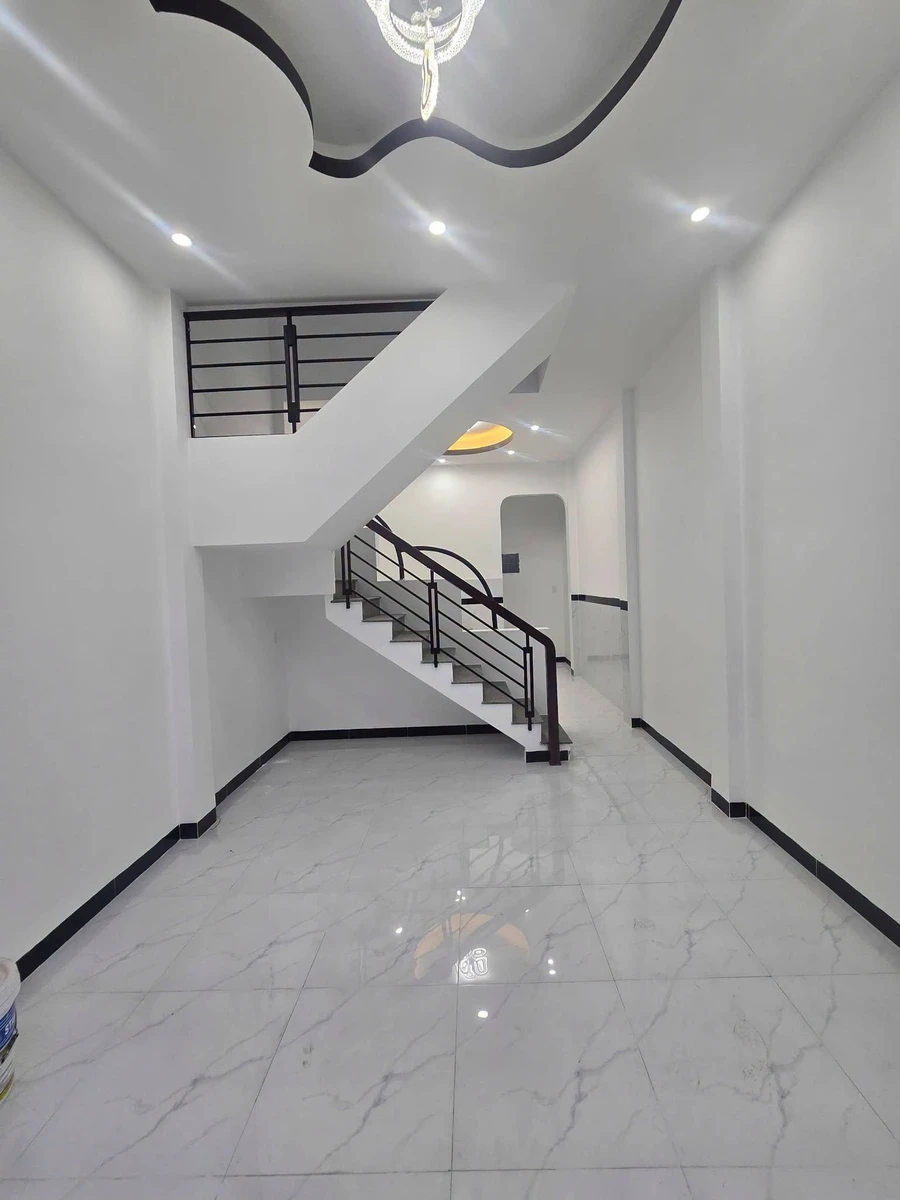 Bán nhà hẻm Nguyễn Thái Học 45m2, 2PN 2WC Quận 1 - Ảnh thu nhỏ 2