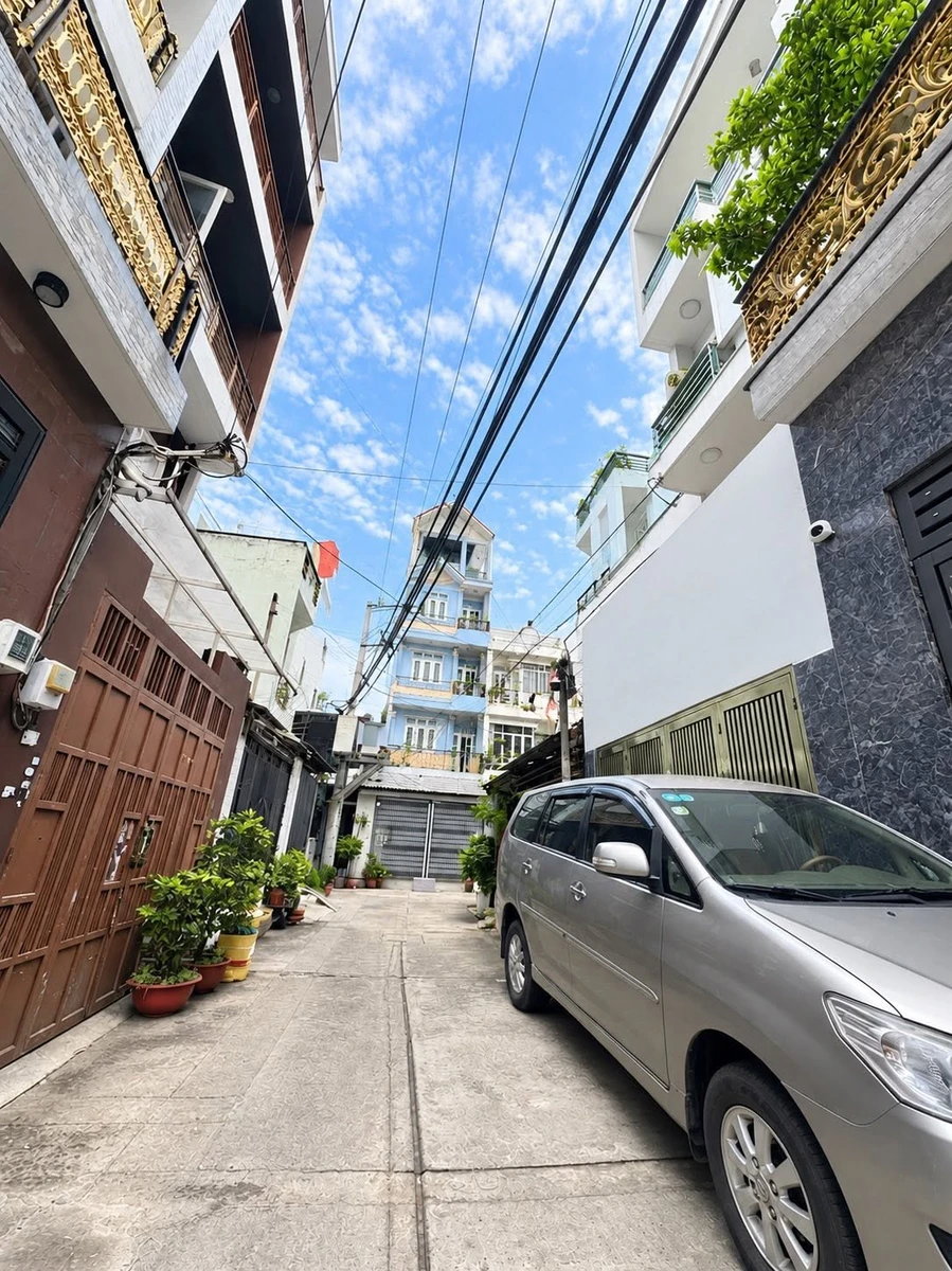 Bán nhà 4 tầng mặt tiền sát Lê Văn Quới, 64m² hơn 5 tỷ - Ảnh 1