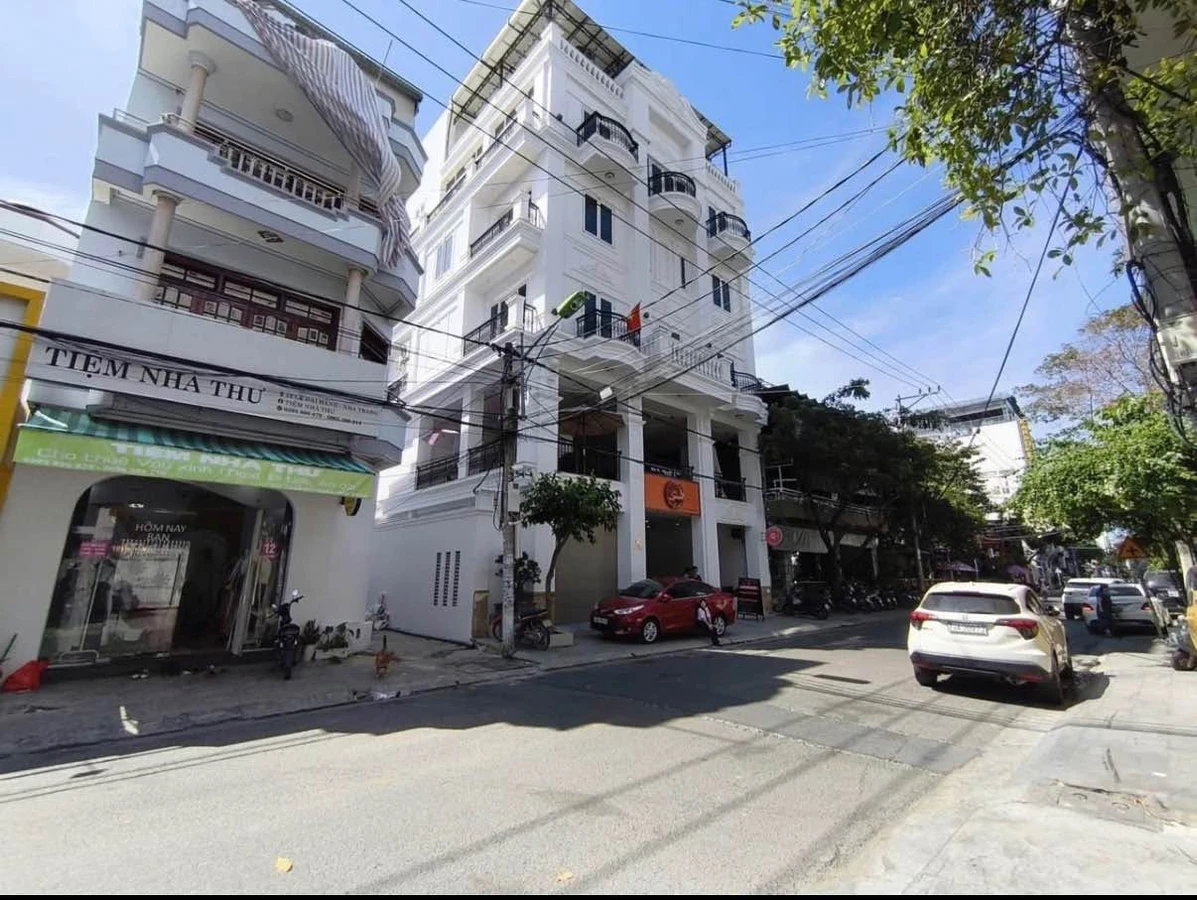 Bán nhà hai mặt tiền Lê Đại Hành, Nha Trang, 209m2, 19,3 tỷ - Ảnh thu nhỏ 2