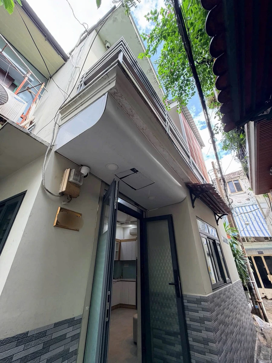 Cho thuê nhà 2 phòng ngủ Phú Nhuận 10 triệu/tháng - Ảnh 1