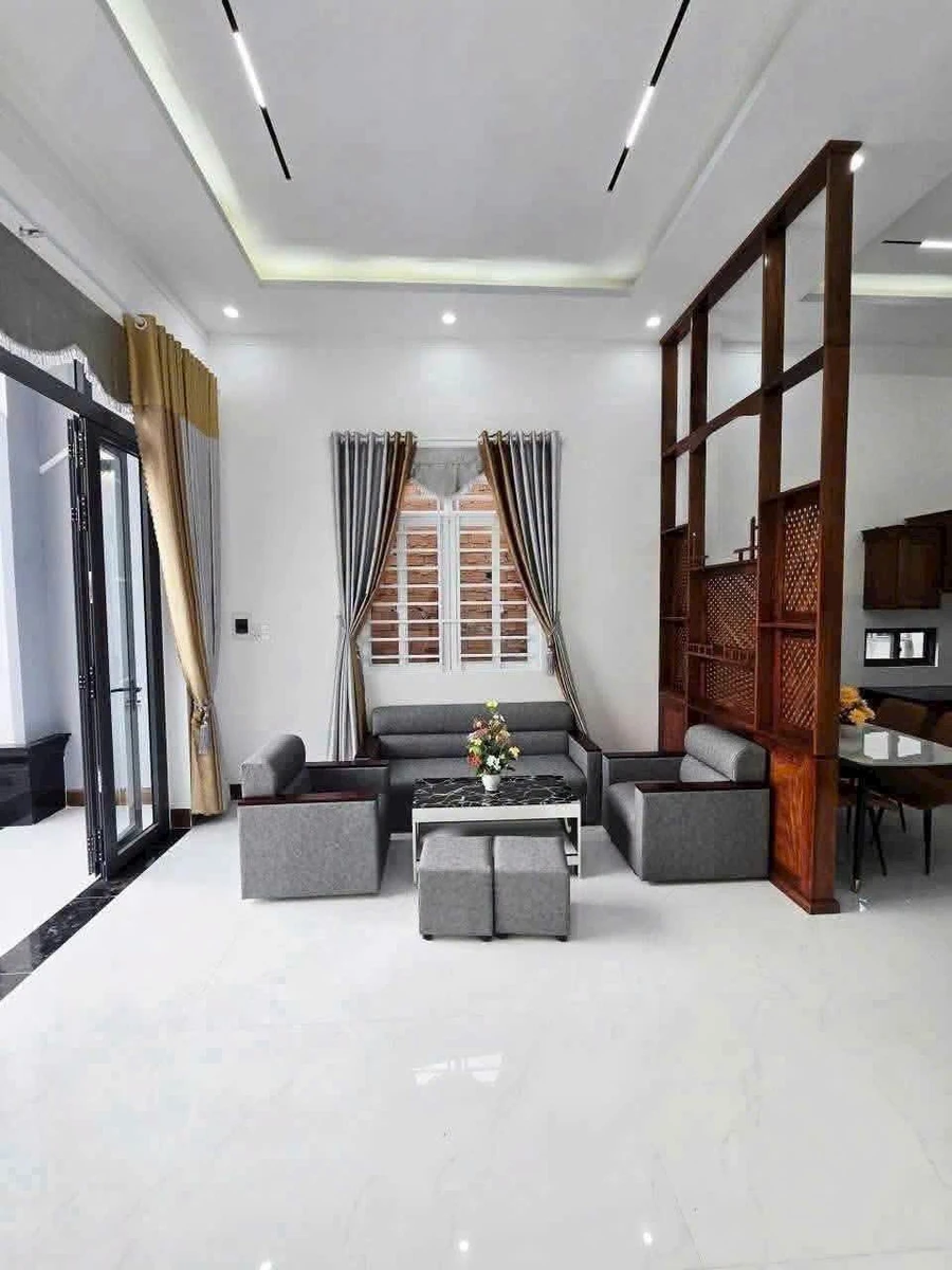 Bán nhà mái Thái 3PN 224m² Tây Ninh giá 2 tỷ 350 triệu - Ảnh thu nhỏ 3