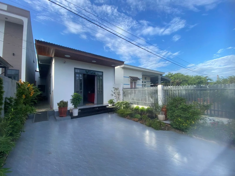 Nhà mặt tiền 2 phòng ngủ 300m² Buôn Ma Thuột 1,99 tỷ