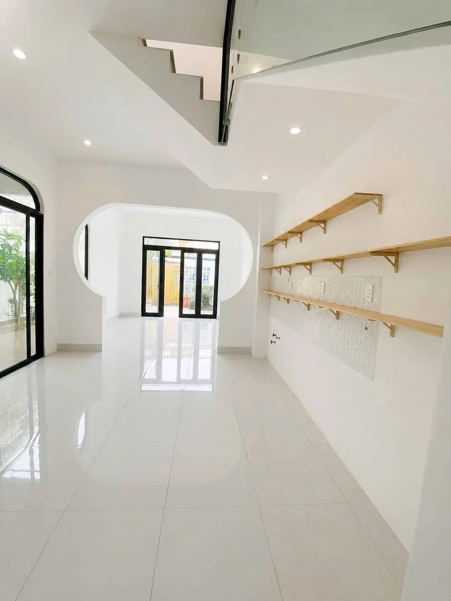 Bán nhà 1 trệt 1 lầu 100m2 Phú Thọ Thủ Dầu Một - Ảnh thu nhỏ 3