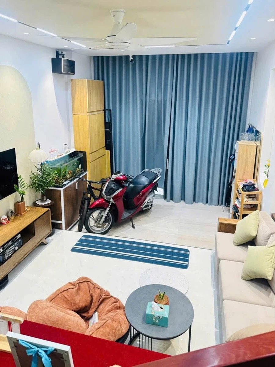 Bán nhà phố 150m² sổ vuông sau Vincom Lê Văn Việt, Thủ Đức - Ảnh thu nhỏ 2